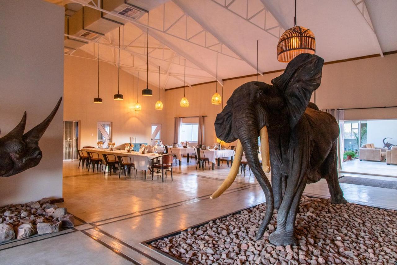 Ugab Game Farm & Lodge Vingerklip Bagian luar foto