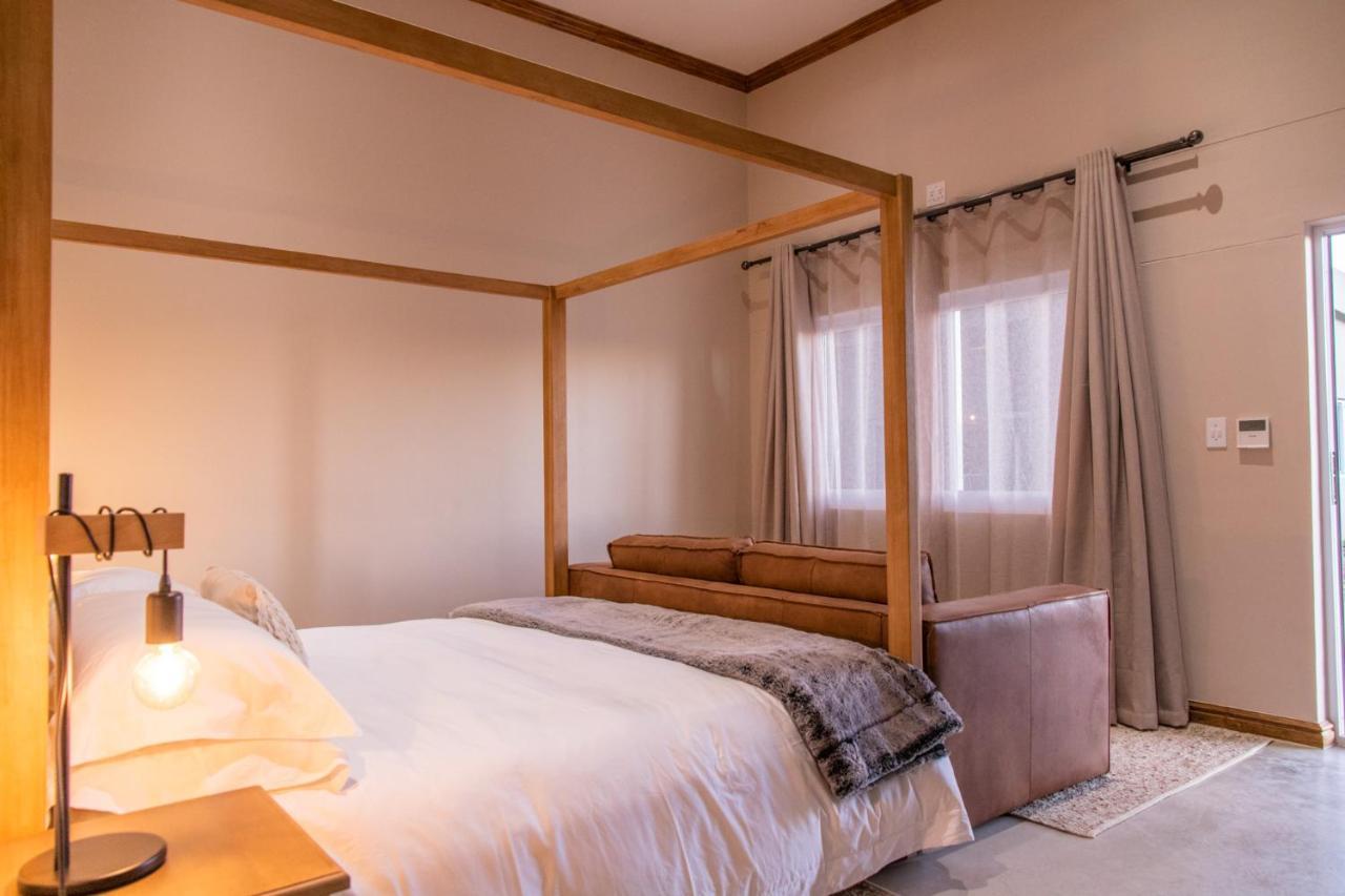 Ugab Game Farm & Lodge Vingerklip Bagian luar foto